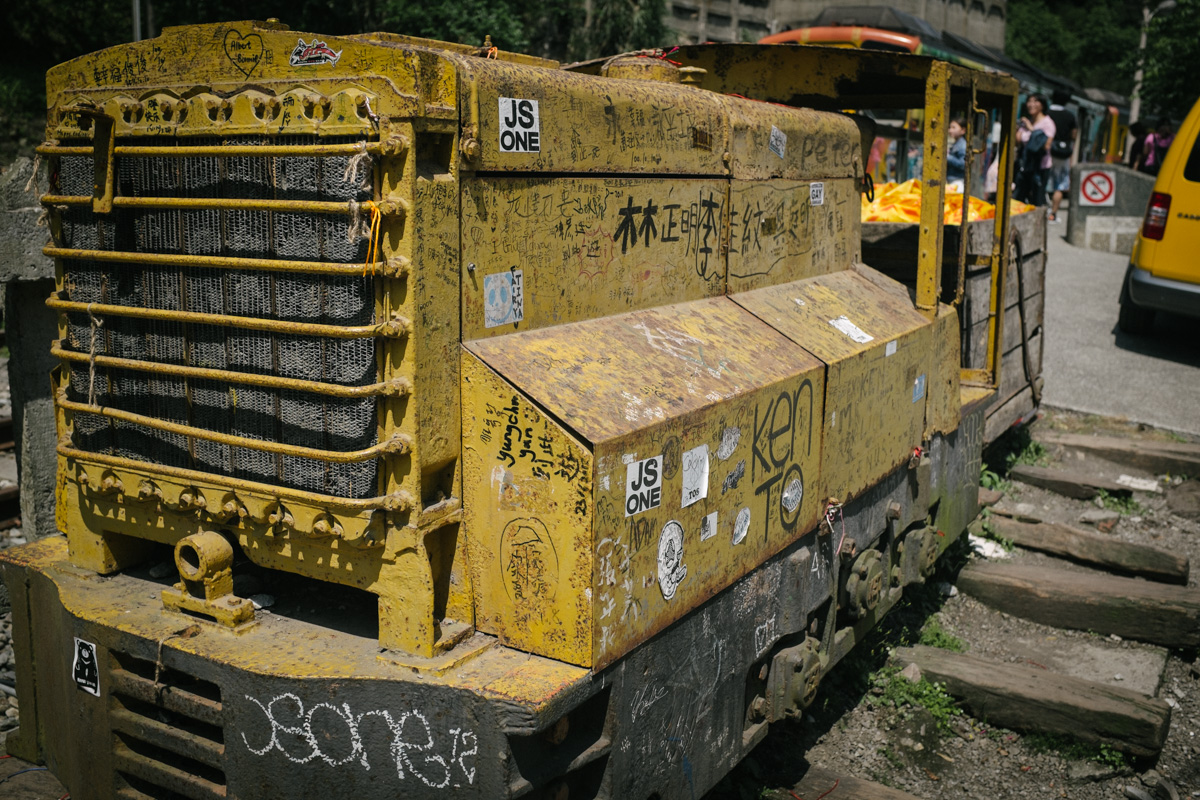 A Day on the Pingxi Line