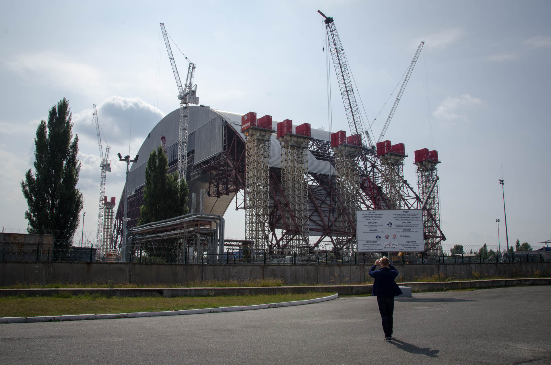 New sarcophagus being built